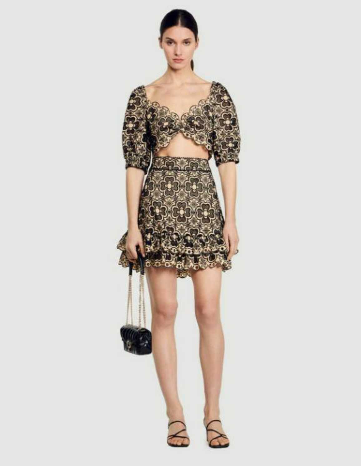 Beige / Black