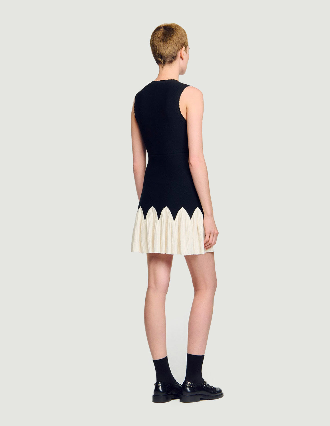 TWO-TONE SHORT KNIT DRESS – SANDRO Egypt