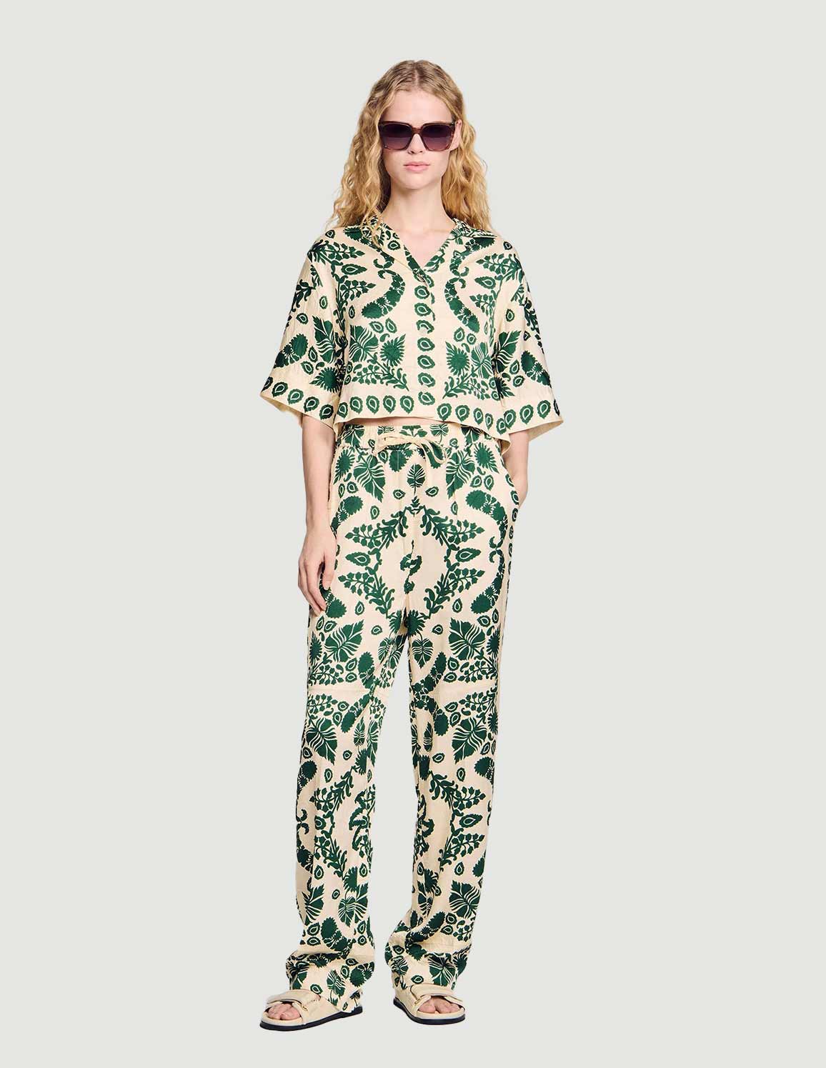 Ecru / Green