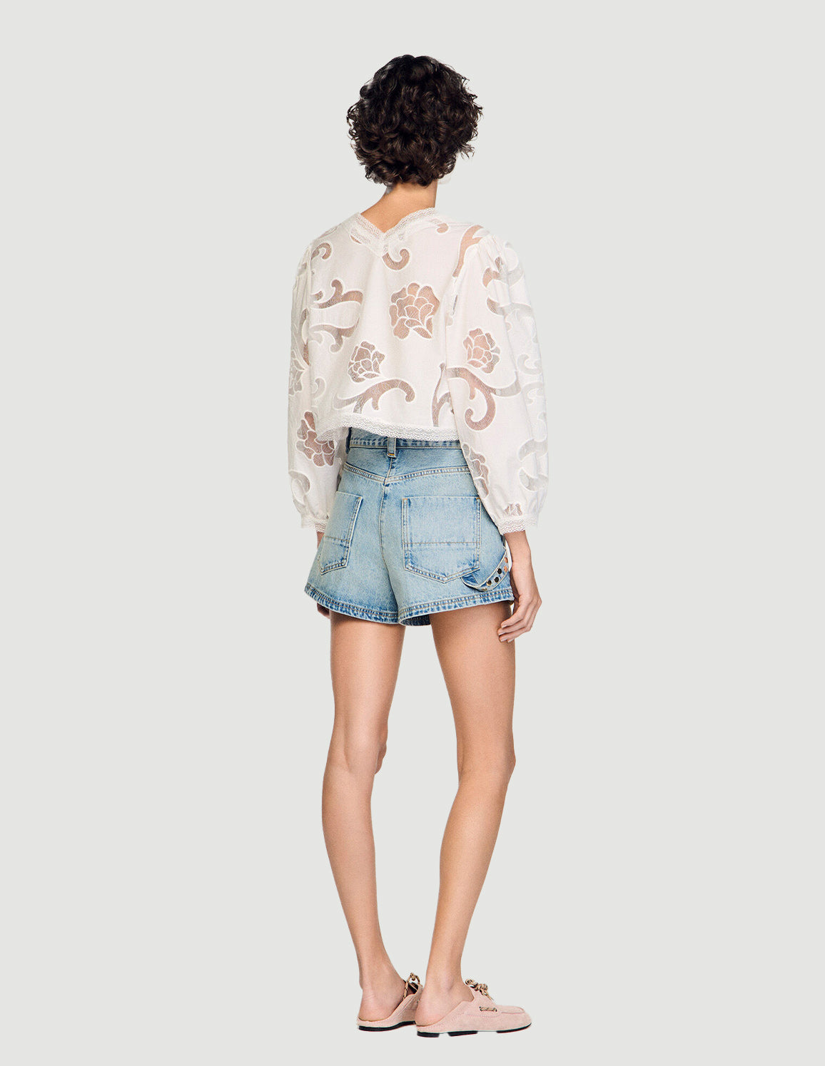 Off White