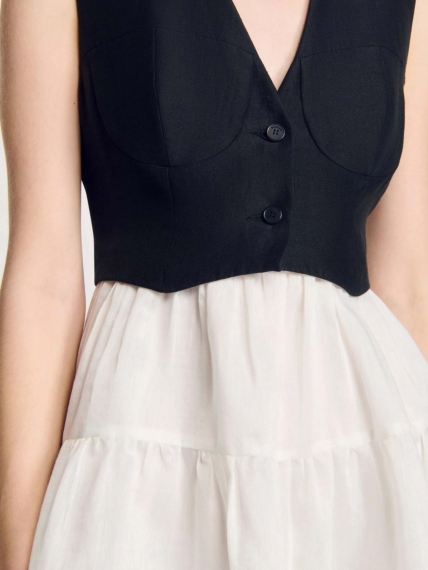 black/white
