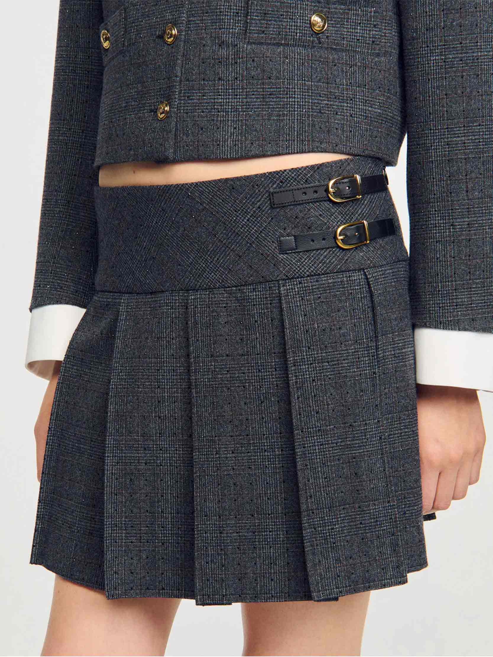 Grey / Brown