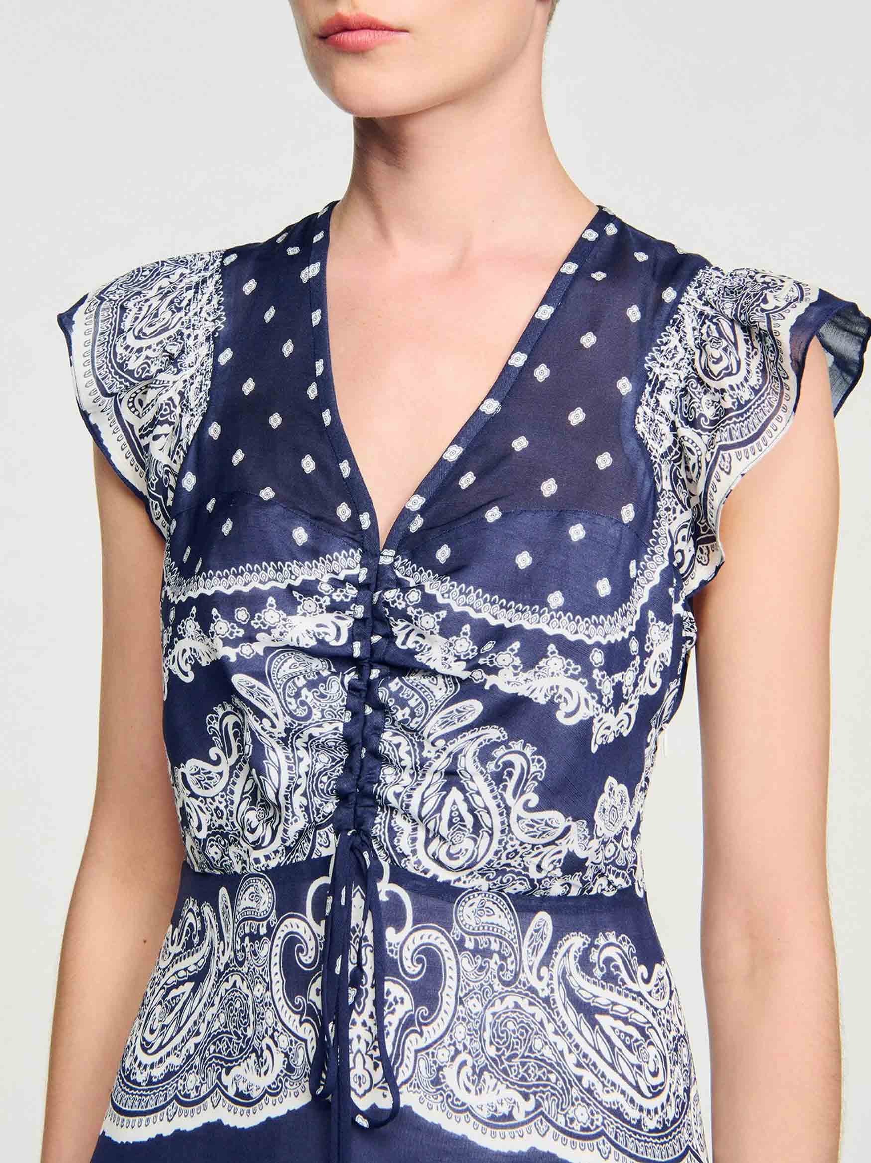 Blue / White